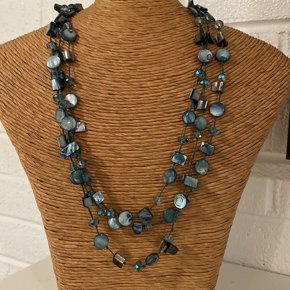Blue Shell Bead Necklace - Picture 7 of 7